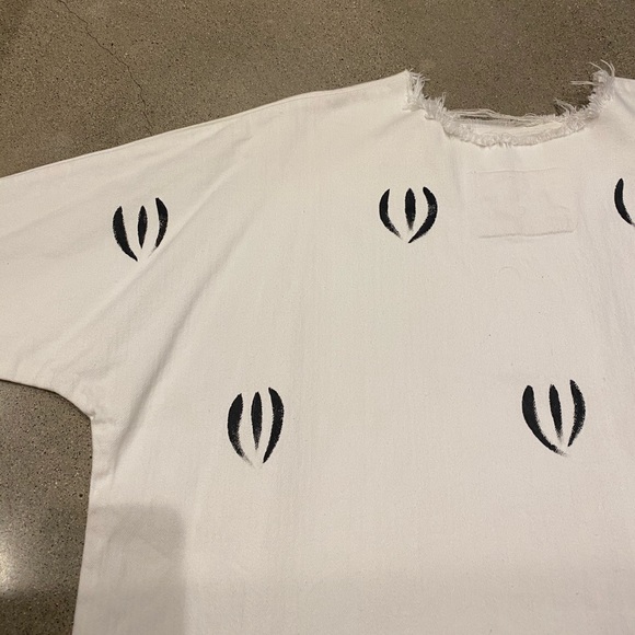 White denim top from a Portland boutique - Picture 5 of 9